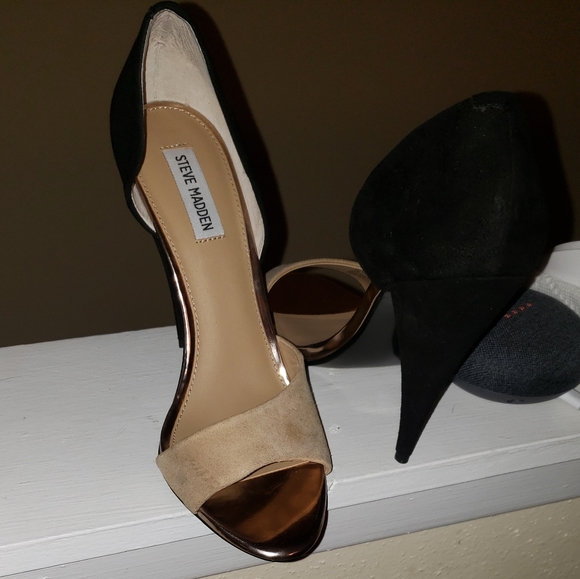 Steve Madden Open Toe Pumps - Picture 2 of 3